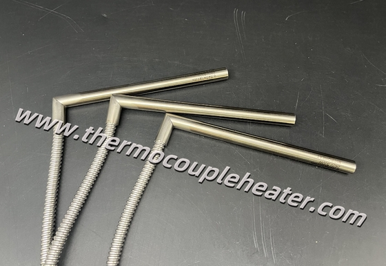 Cable en forme de L avec protection de tuyau en acier