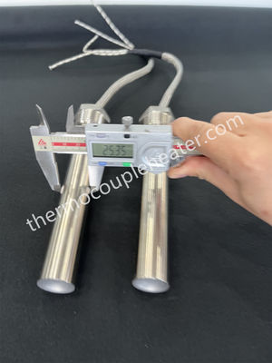 Chauffage à cartouche dans un chauffage électrique à cartouche avec raccord fileté NPT