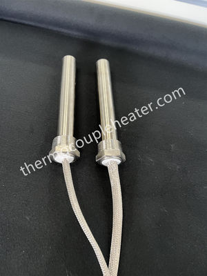 Chauffage à cartouche dans un chauffage électrique à cartouche avec raccord fileté NPT